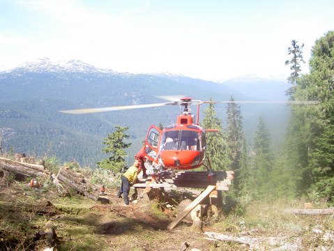 Firestorm team getting on helicopter